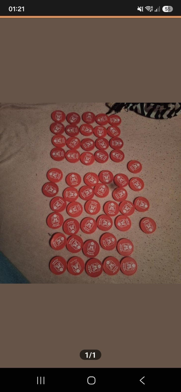 Grote partij rode fiches/munten met logo, Ophalen of Verzenden