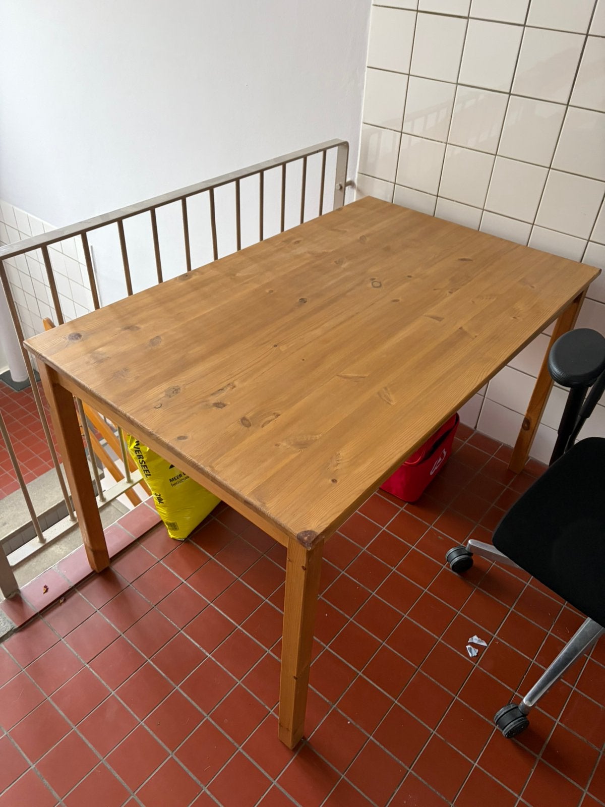 Houten tafel/bureau ikea, Huis en Inrichting, Ophalen of Verzenden, Gebruikt