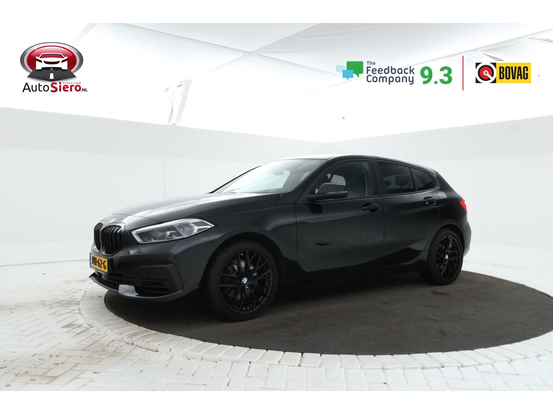 BMW 1-serie 118i High Executive Edition Full Black, Apple Ca, Stof, Gebruikt, Met garantie (alle), Zwart