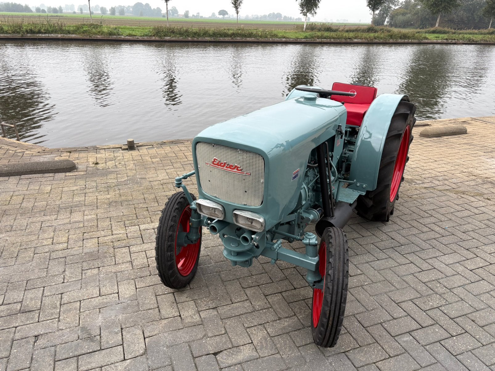 Eicher puma es 202, Ophalen, Tot 80 Pk, Tot 2500