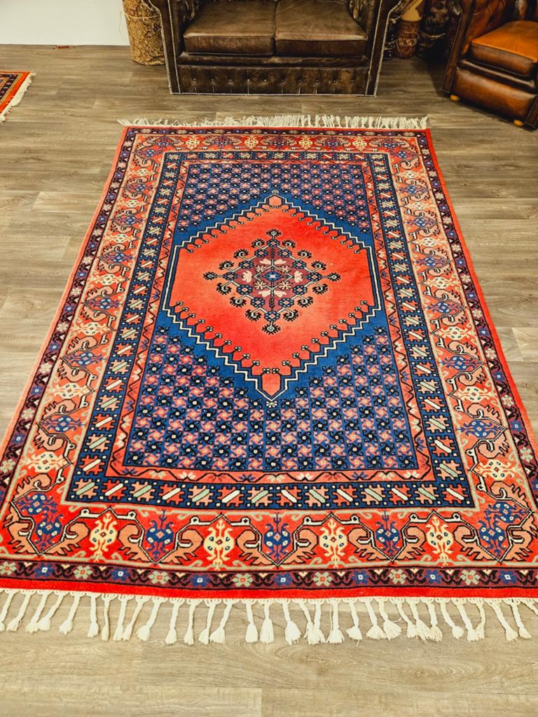 Handgeknoopt Tapijt uit Tunesië. UITVERKOOP! Weg=Weg!, Groen, Perzisch, 200 cm of meer, Ophalen of Verzenden
