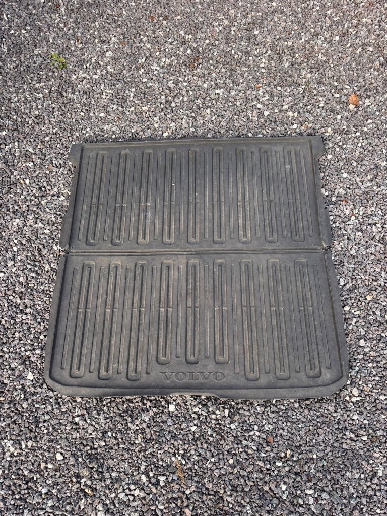 Volvo XC70 / V70 Rubberen Kofferbakmat, Ophalen of Verzenden, Gebruikt
