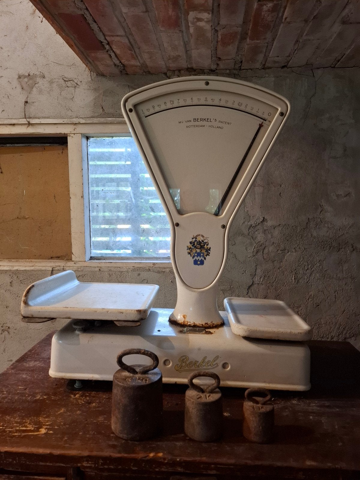 Berkel weegschaal, Ophalen