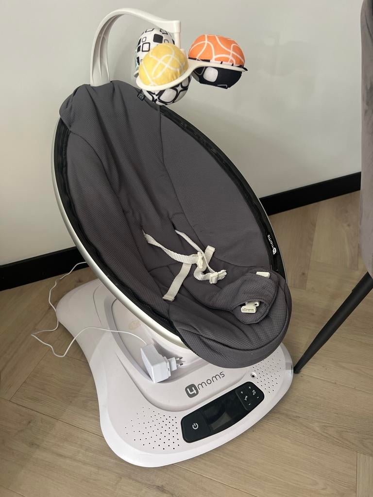 4moms mamaRoo 4.0 Wipstoel - Zo goed als nieuw, Wipstoel, Ophalen, Overige merken, Met gordel(s) of riempje(s)