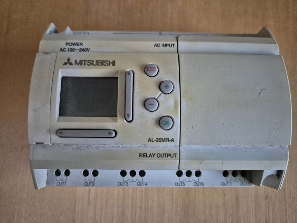 Mitsubishi Alpha 2 AL-20MR-A 230 Volt PLC, Ophalen of Verzenden, Gebruikt