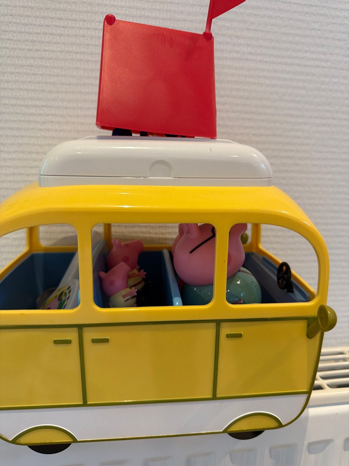 Peppa Pig Camper met figuren en accessoires, Ophalen of Verzenden, Gebruikt