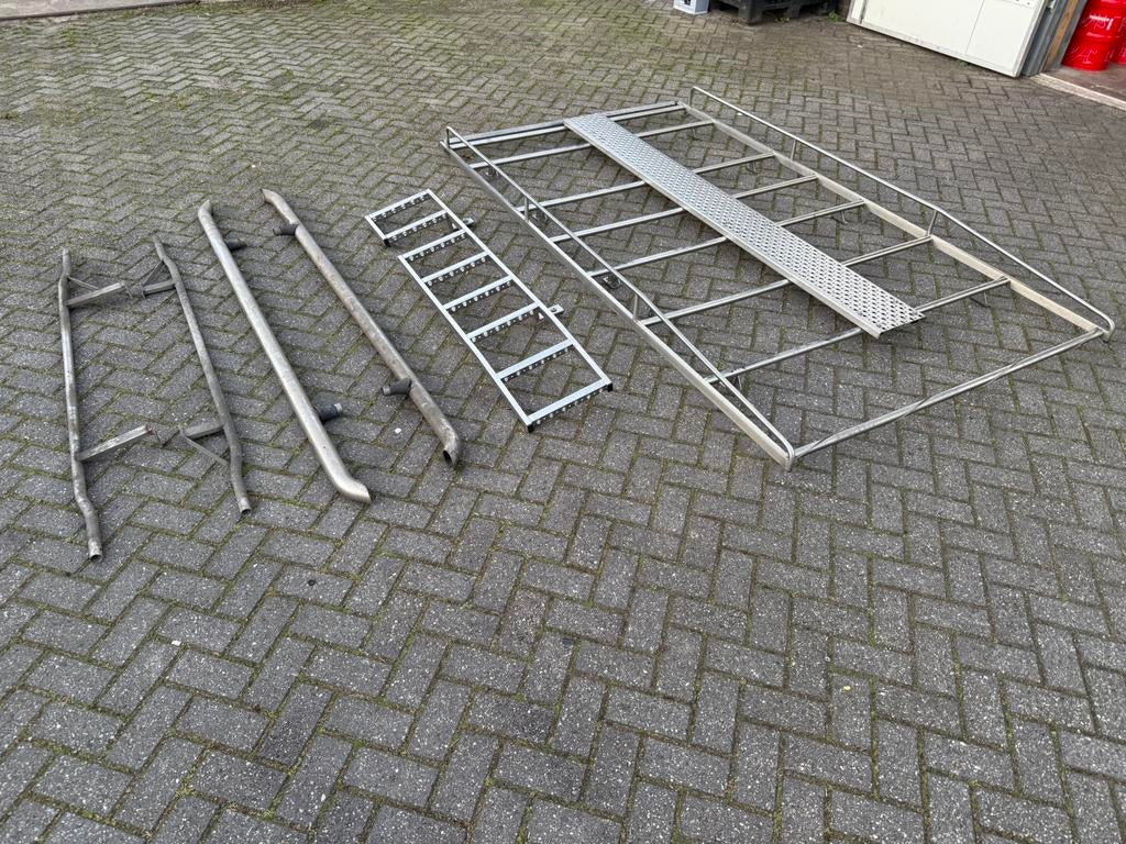 Equinox RVS imperiaal deurladder en sidebars Master L1H1, Ophalen, Gebruikt