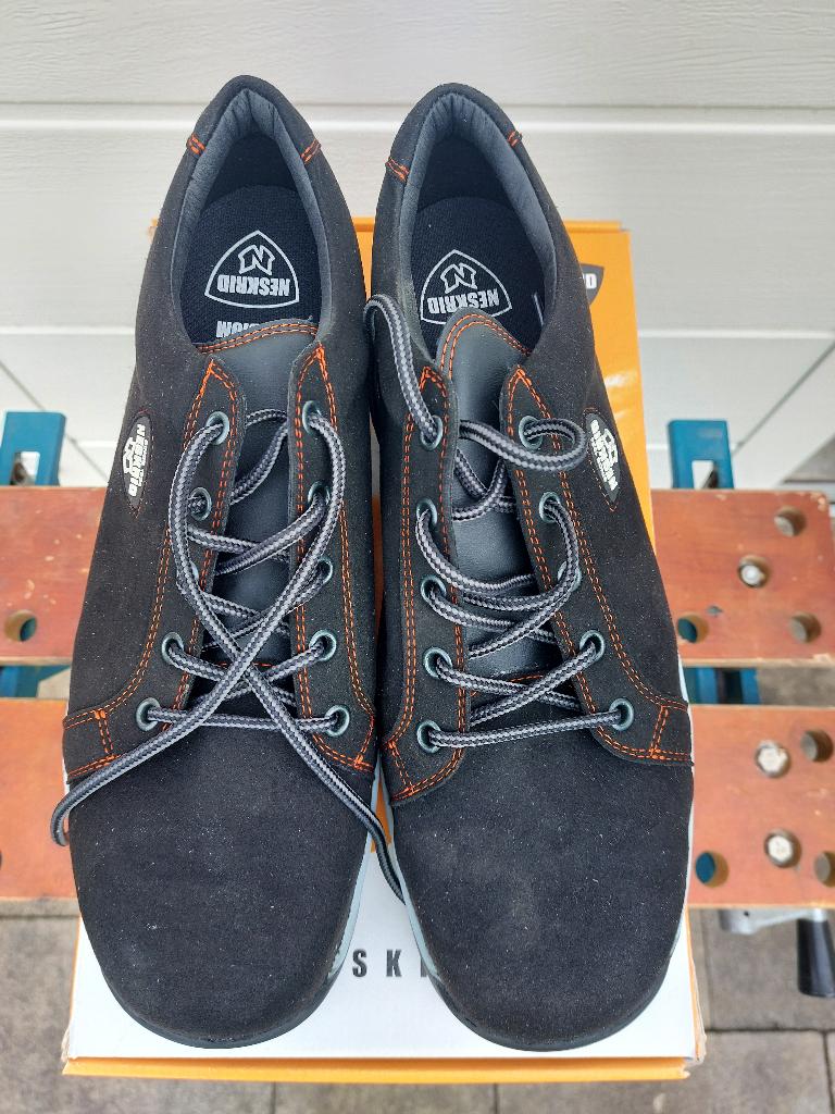 Laag model werkschoenen maat 48 van NESKRID, Zwart, Nieuw, Ophalen of Verzenden, Werkschoenen
