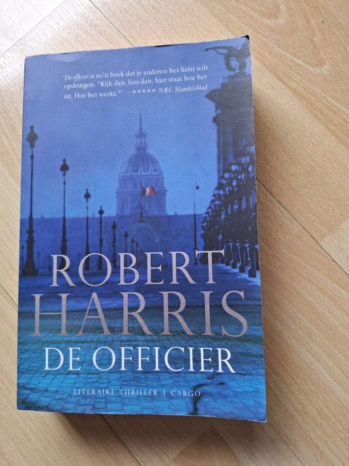 Robert Harris De Officier, Boeken, Ophalen of Verzenden, Zo goed als nieuw