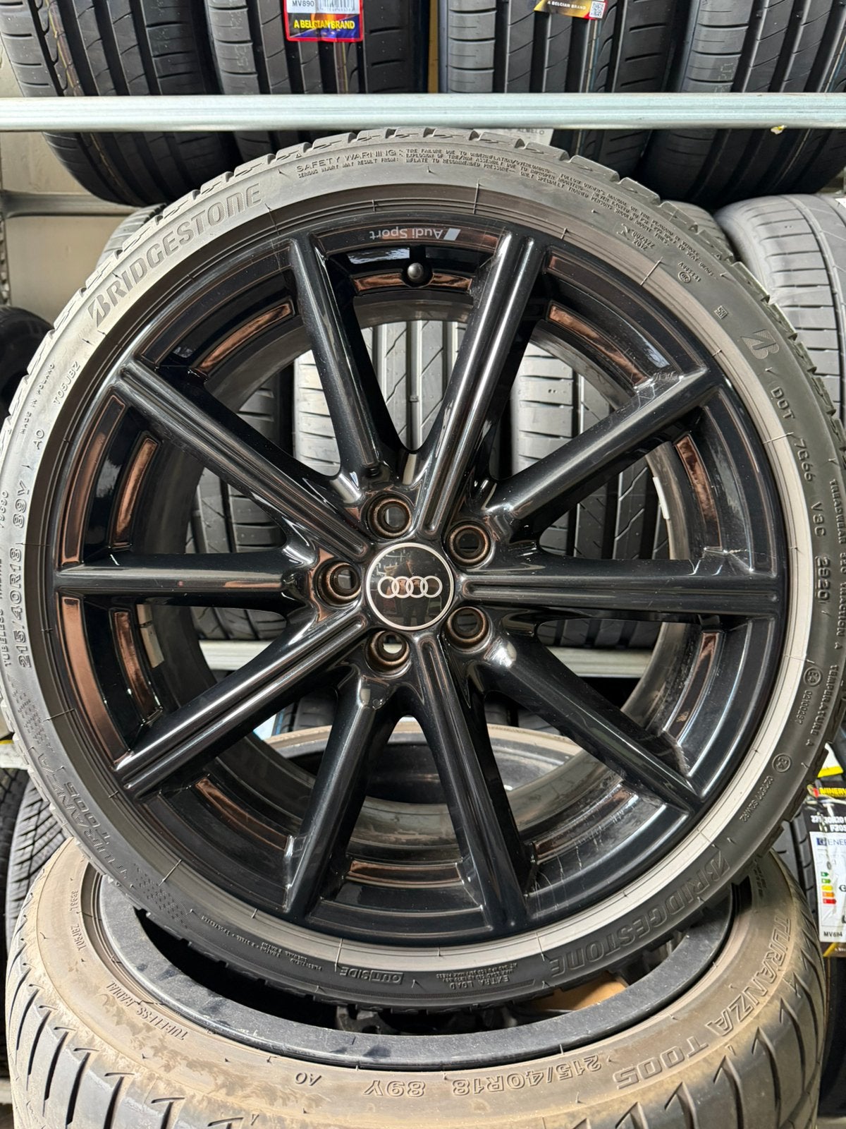 18 inch Audi velgen met banden origineel 5x100 A1 Vw polo