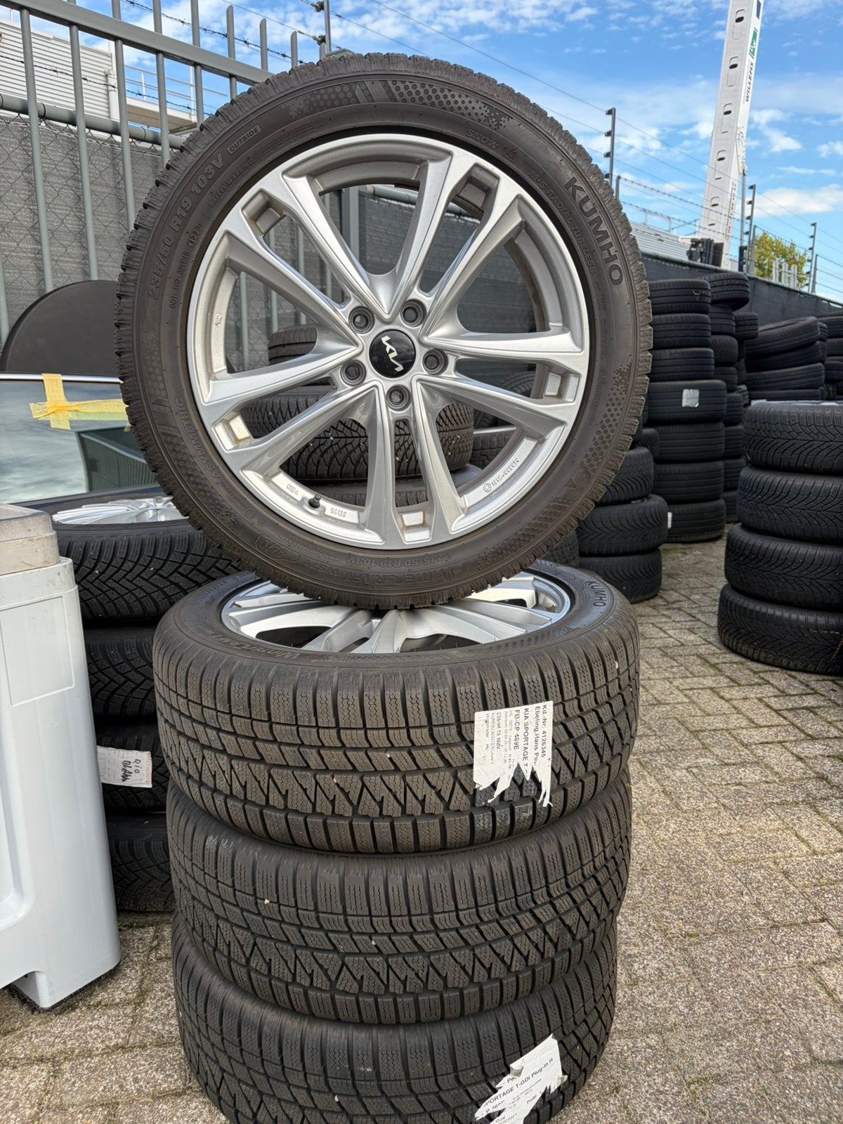 Winterbanden winterset LMV Kia Sportage PHEV 19 inch TPMS, 19 inch, Gebruikt, Banden en Velgen, 235 mm