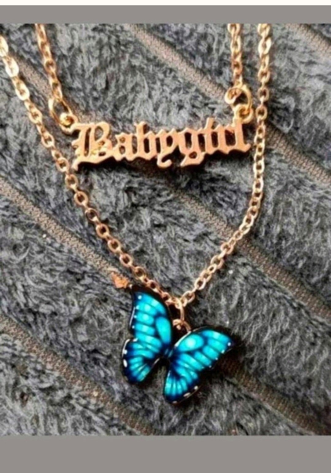 ketting dubbel blauwe email vlinder baby girl, Verzenden, Nieuw, Goud, Met hanger