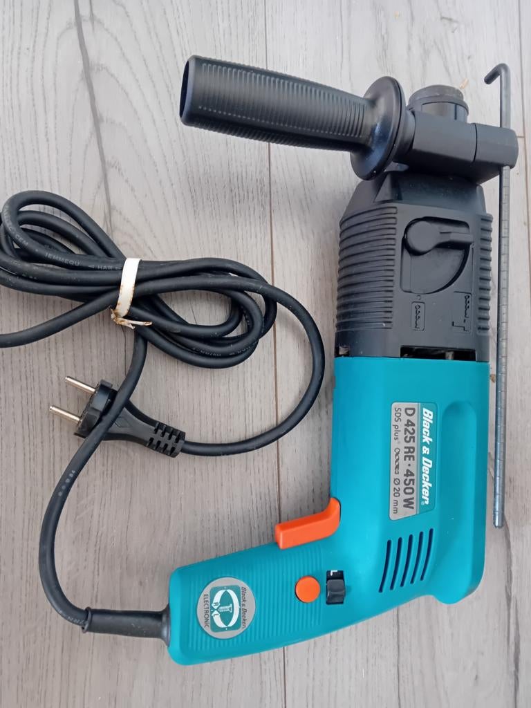 Boormachine Black & Decker D425 RE, Ophalen, Nieuw, Boormachine