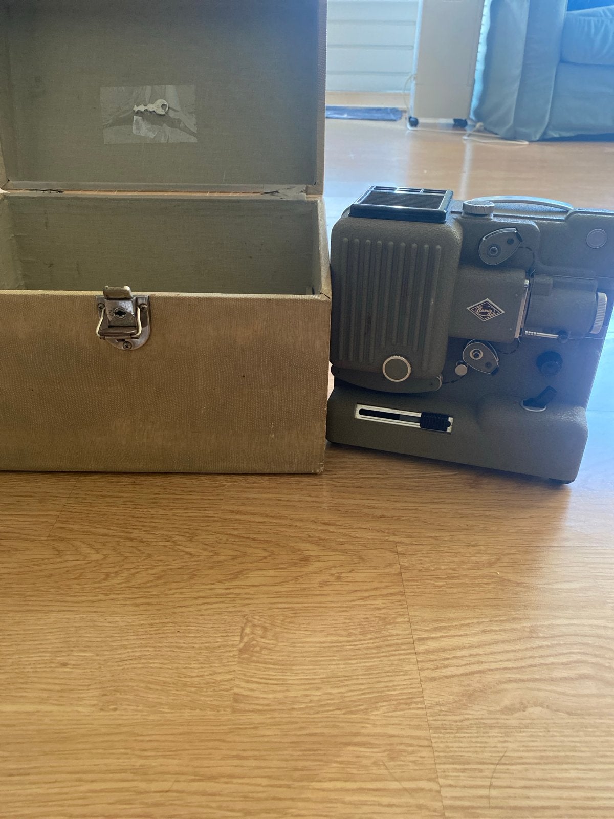 Vintage 8mm filmprojector met koffer, Audio, Tv en Foto, Ophalen of Verzenden, 8mm film