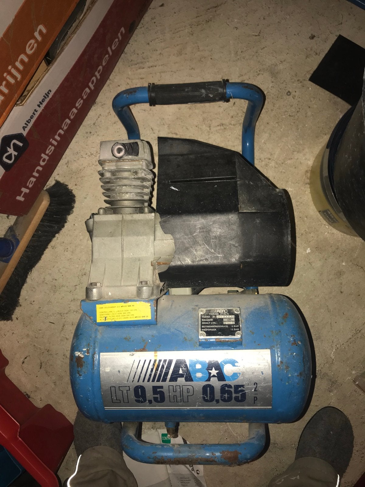 ABAC Compressor LT 9.5 HP 0.65 - Gebruikt, Doe-het-zelf en Verbouw, Ophalen, Gebruikt, 6 tot 10 bar, 200 tot 400 liter/min