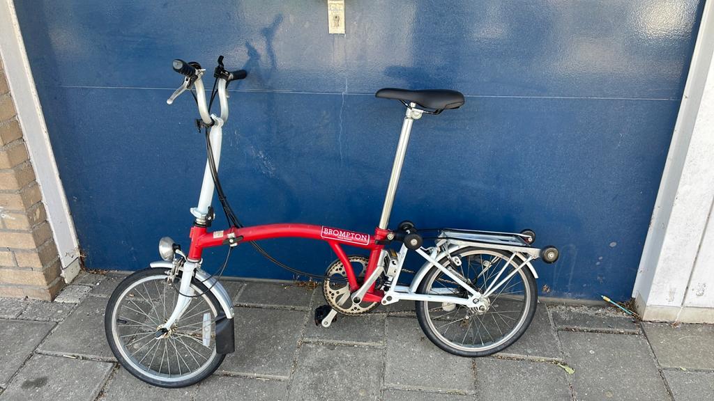 Brompton vouwfiets met 5 versnellingen zie foto's, Fietsen en Brommers, Fietsen | Vouwfietsen, Brompton, 16 tot 18 inch, Versnellingen