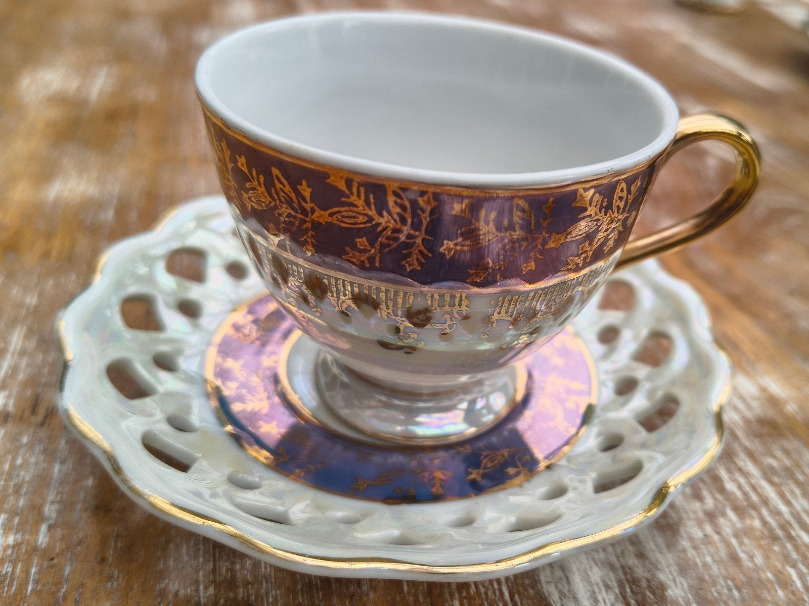 Vintage theekopje met schotel, parelmoer en goudkleurig, Ophalen of Verzenden