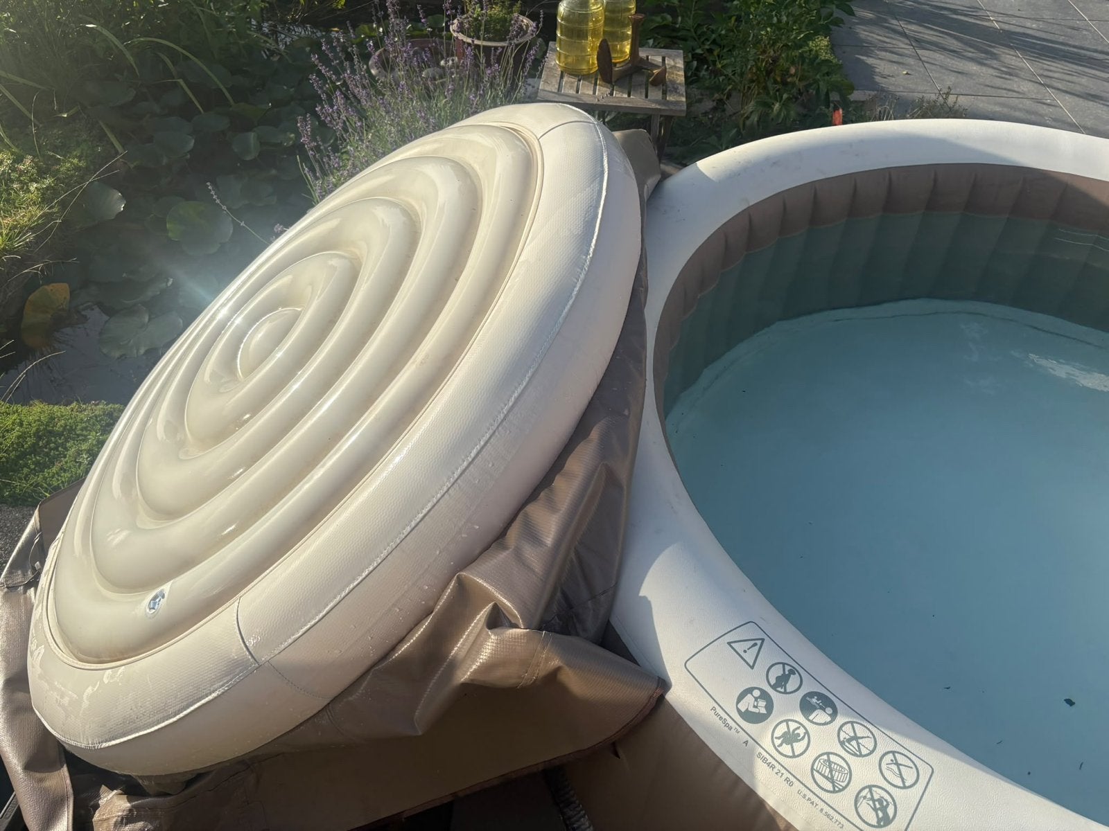 Intex PureSpa opblaasbare jacuzzi met afdekzeil, Tuin en Terras, Ophalen, Gebruikt, Afdekzeil, Opblaasbaar