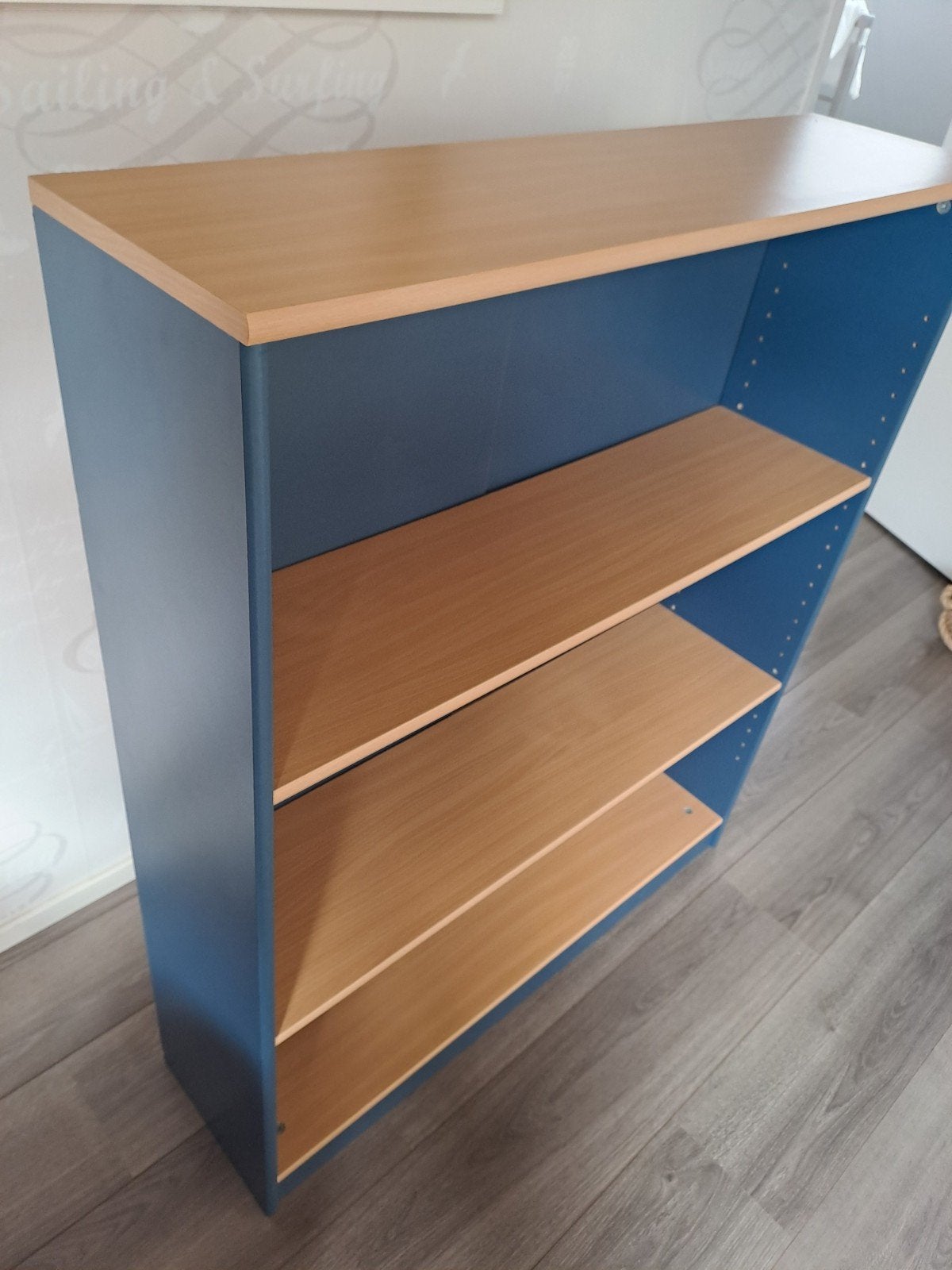 Boekenkast kinderkamer blauw/hout, H112xB94xD25,5 cm, Ophalen of Verzenden, 25 tot 50 cm, 50 tot 100 cm
