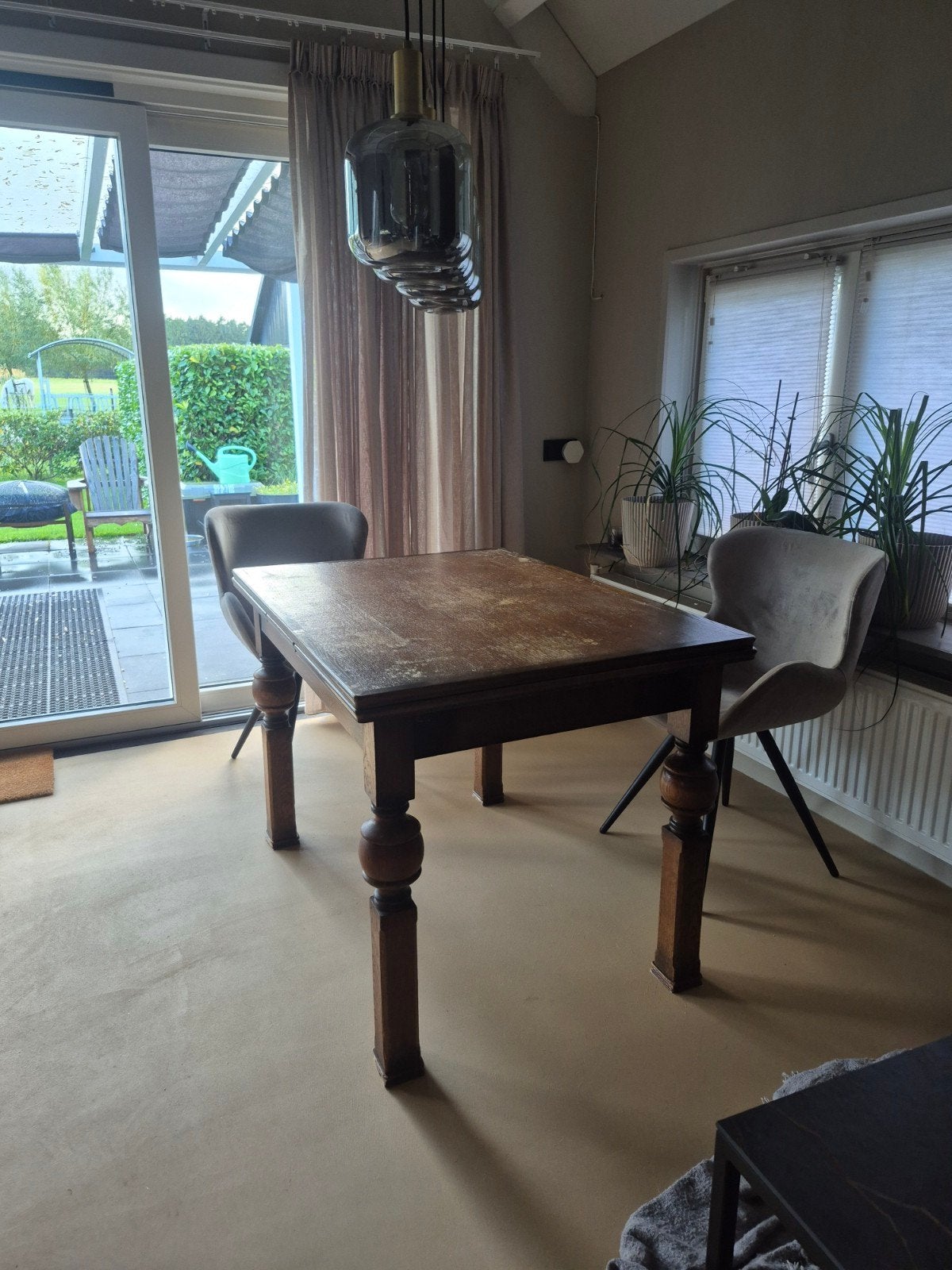 Mooie uitschuifbare tafel 4-6 persoons, Ophalen