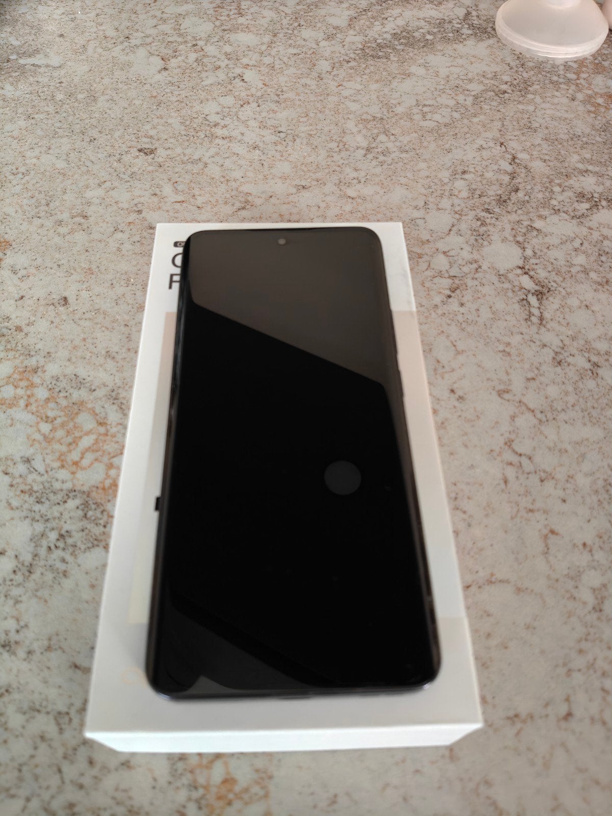 OPPO Reno12 5G incl hoesje en oplaadkabel, Ophalen, Zo goed als nieuw, Zwart, 256 GB