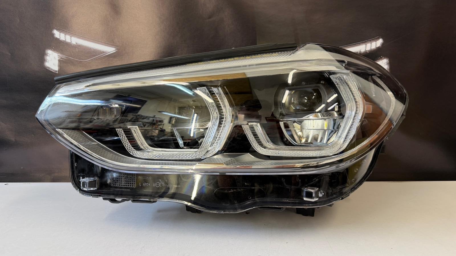 links koplamp BMW X3 G01 X4 G02 ADAPTIEVE LED 8739653 873965, Petuelring 130
80788  Munich, DE, Gebruikt, Info@bmw.de, Ophalen of Verzenden