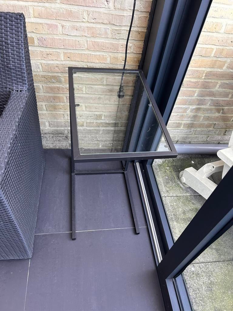 Ikea bijzettafel, Tuin en Terras, Ophalen, Zo goed als nieuw