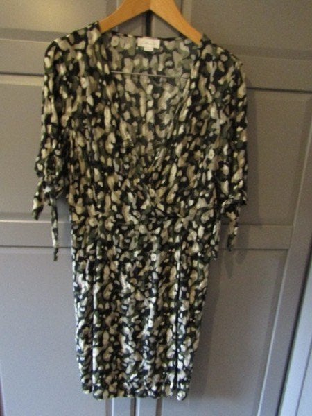G1022 Cotton Club mt XL jurk groen zwart chiffon camouflage, Verzenden, Maat 46/48 (XL) of groter, Zo goed als nieuw, Knielengte