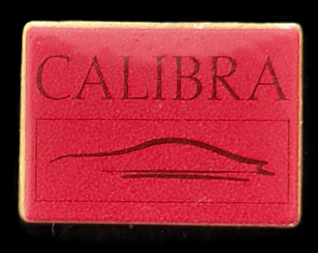 Opel Calibra pin- rood epoxy, Verzamelen, Verzenden, Nieuw, Transport, Speldje of Pin