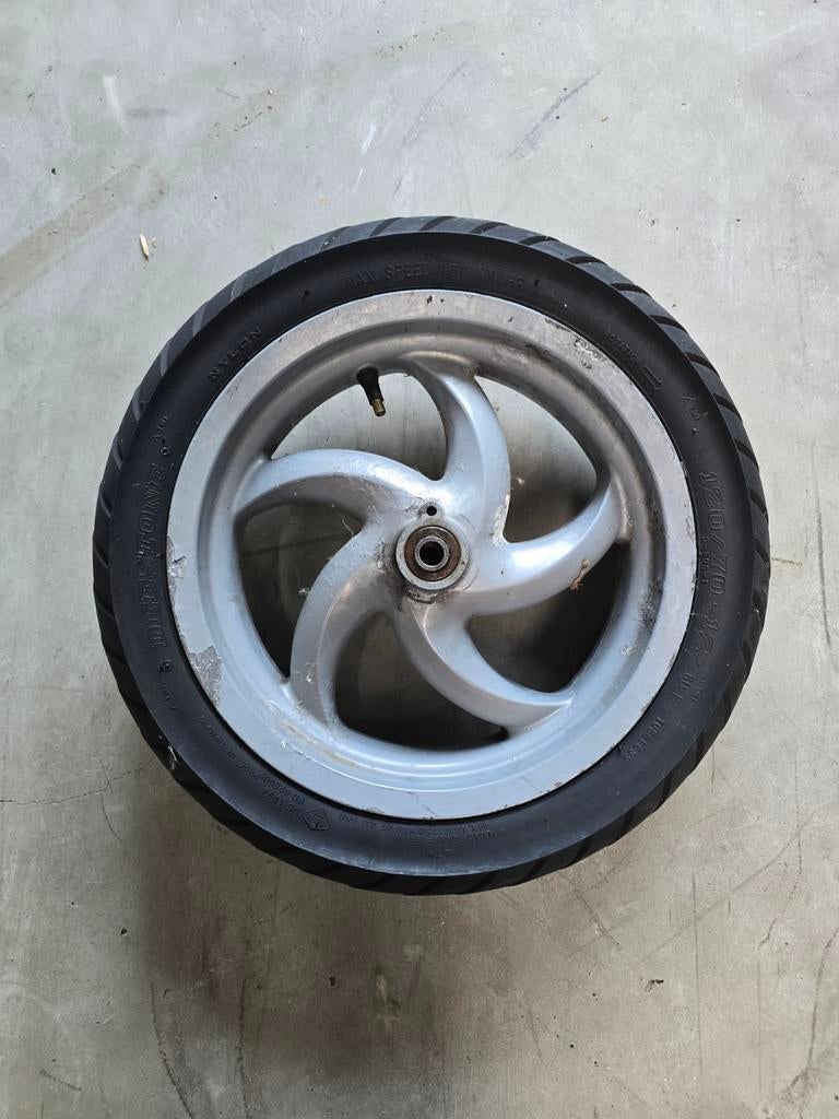 Runner 50cc voorvelg oud type met band, Fietsen en Brommers, Brommeronderdelen | Scooters, Ophalen of Verzenden
