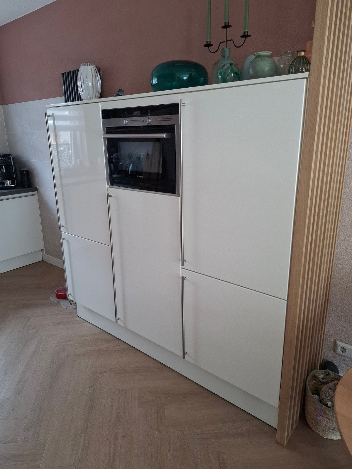 Keukenblok met Siemens apparatuur hoogglans wit, Ophalen, Zo goed als nieuw, Wit, Enkelwandige keuken