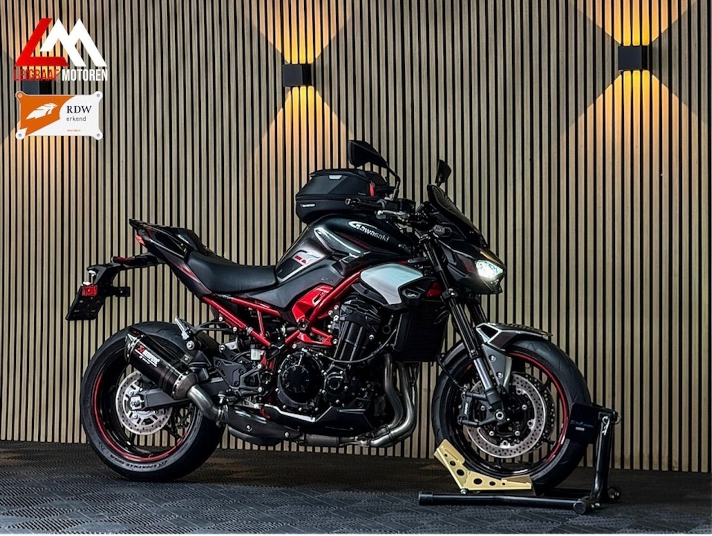 KAWASAKI Z900 PERFORMANCE - 2026 - Akrapovic - Tanktas -, 4 cilinders, 948 cc, Bedrijf, Onbekend