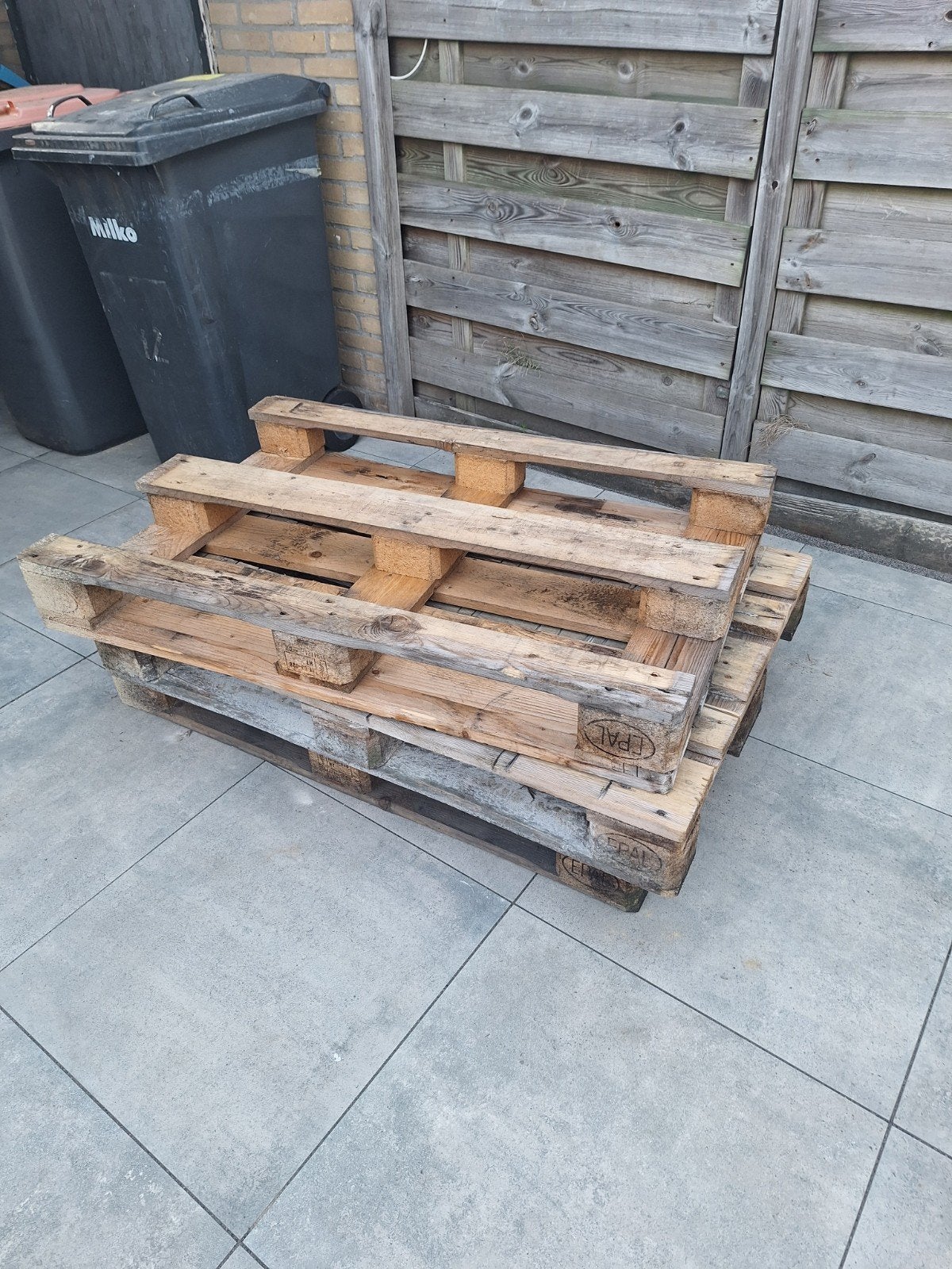 3 pallets gratis meenemen, Doe-het-zelf en Verbouw, Hout en Planken, Ophalen, Overige houtsoorten, Minder dan 200 cm, Pallet