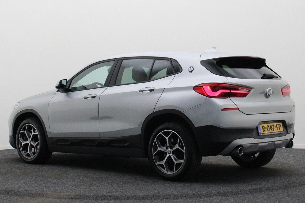 BMW X2 sDrive20i High Executive Automaat LED, Head-Up, Apple, 1998 cc, 1435 kg, Lichtsensor, SUV of Terreinwagen