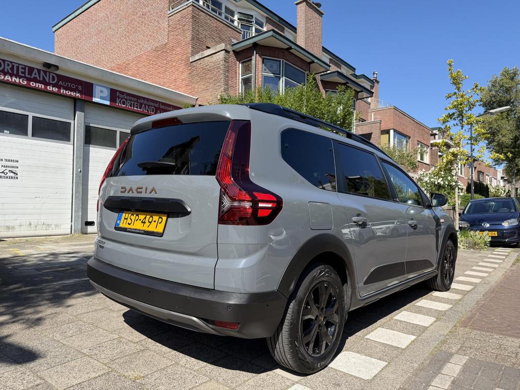 Dacia Jogger 1.6 Hybrid 140 Extreme 7p., Auto's, Gebruikt, 4 cilinders, Met garantie (alle), 7 stoelen