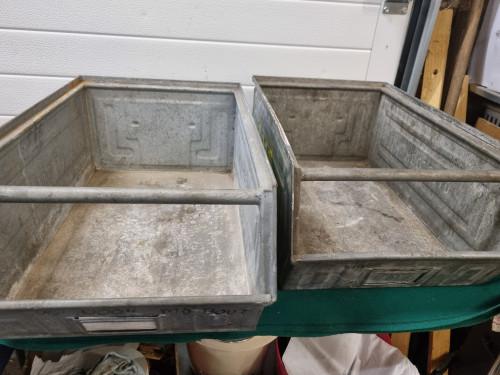 metalen overtoom bakken 2 stuks, Ophalen of Verzenden, 'T Olde Gre-j, Info@toldegrej.nl, Endepoelstraat 20f Didam