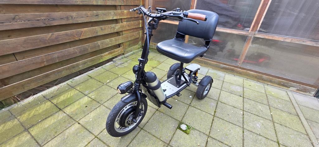 Driewiel Scooter
eBike Board Evi1, Ophalen, Zo goed als nieuw, 30 tot 50 km per accu, Overige merken
