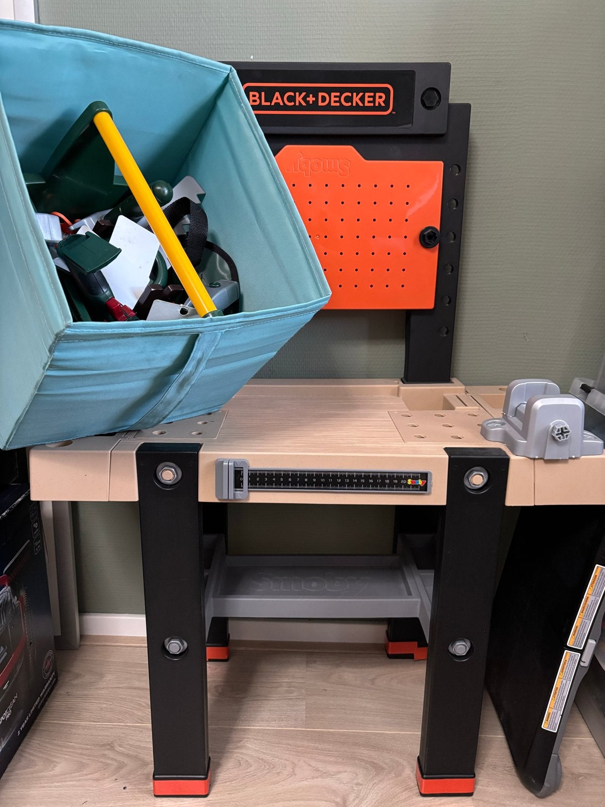 Black & Decker Workmate voor kinderen incl. gereedschap, Ophalen, Gebruikt, Knutselen