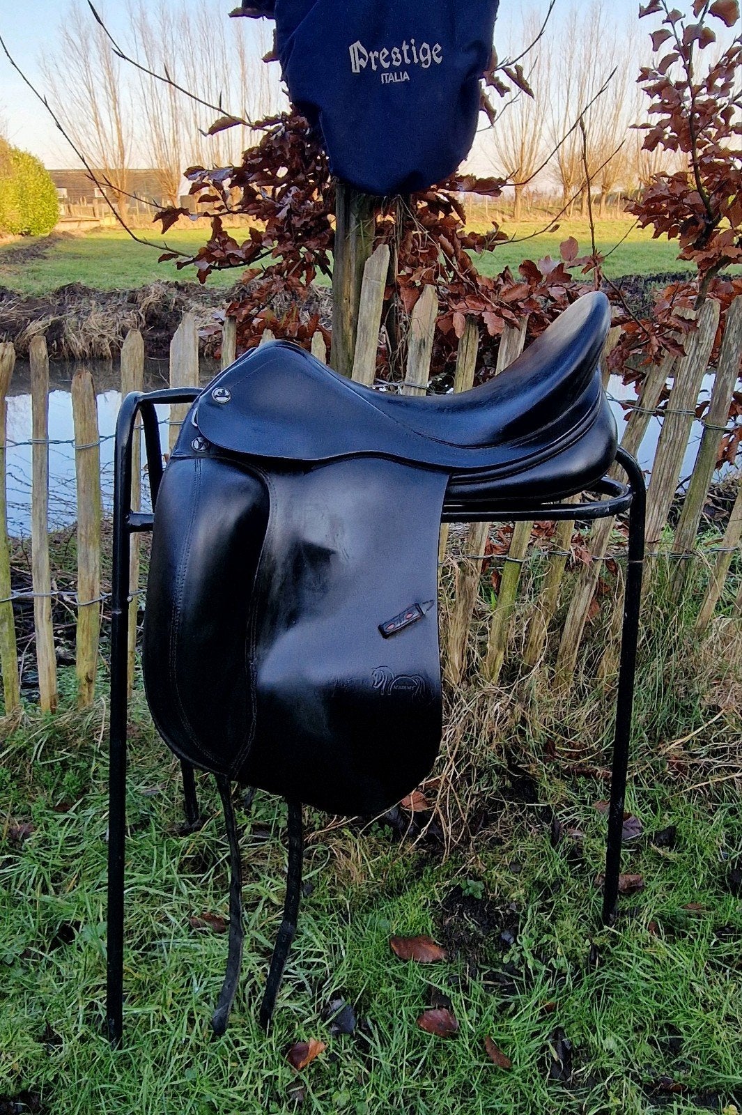 Prestige Academy Dressage 17 inch, Dieren en Toebehoren, Paarden en Pony's | Zadels, Ophalen of Verzenden, Gebruikt, Dressuur