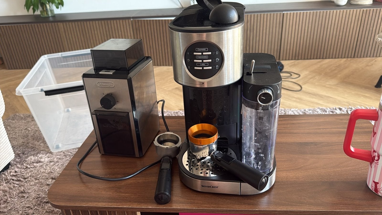 SilverCrest Espressomachine met DeLonghi Koffiemolen, Witgoed en Apparatuur, Koffiezetapparaten, Ophalen, Afneembaar waterreservoir