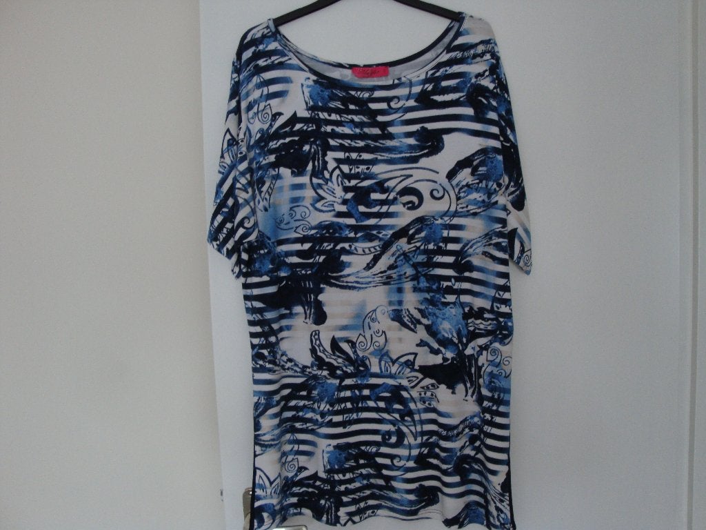 Nieuw MOGLIE shirt met blauw / zand print. Maat XXL., Kleding | Dames, Grote Maten, MOGLIE, Meerkleurig, Nieuw, Shirt of Top