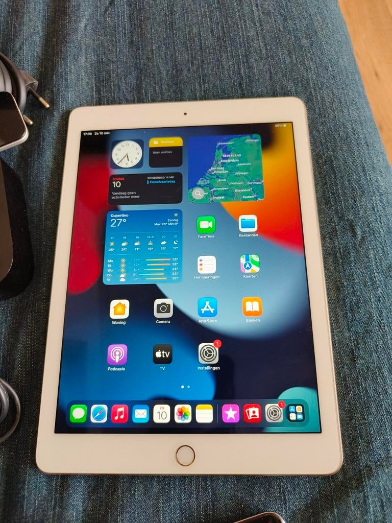 Apple iPad Air 2 + ipod, Computers en Software, Apple iPads, Zo goed als nieuw, Apple iPad Air, Wi-Fi, 9 inch, 64 GB, Goud, Ophalen of Verzenden