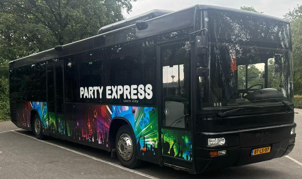 PartyBus/touringcar tekoop.incl airco., Automaat, Euro 5, Achterwielaandrijving, Overige bekleding