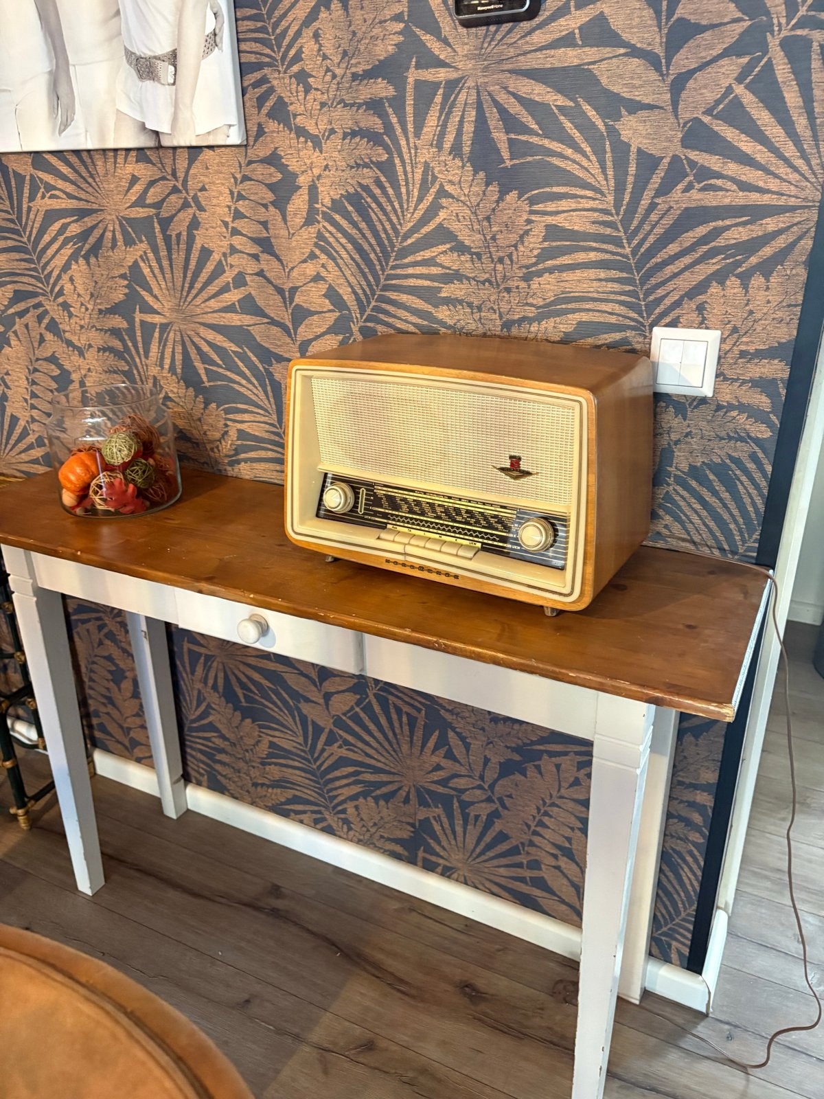 Side table, Huis en Inrichting, Ophalen, Gebruikt, 100 tot 150 cm, 25 tot 50 cm