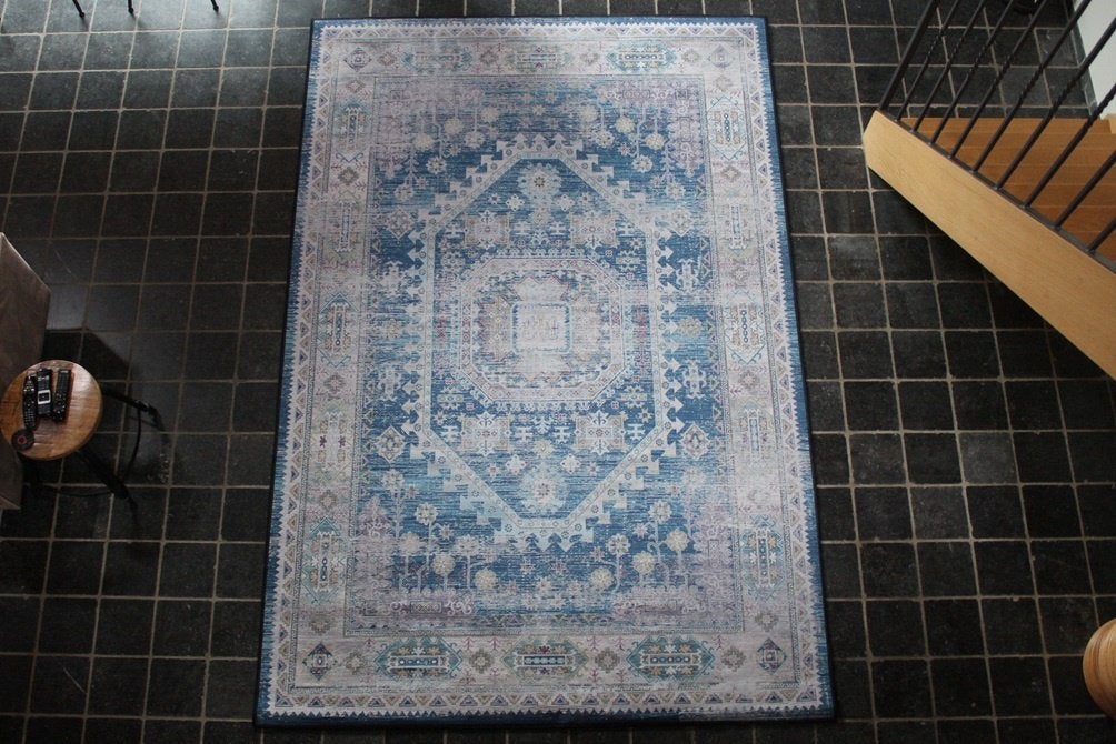 Leuk vloerkleed Perzisch vintage oosters blauw 160 x 220 cm.