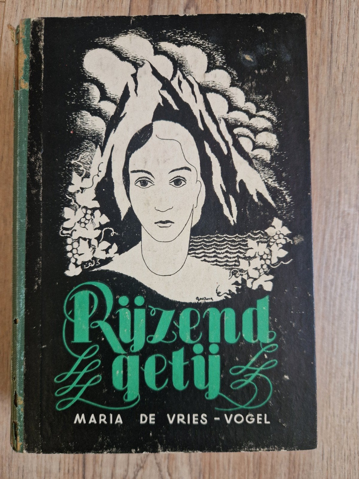 Rijzend getij – Maria de Vries-Vogel – oorlogsuitgave 1944, Ophalen of Verzenden, Gelezen, Maria de Vries-Vogel
