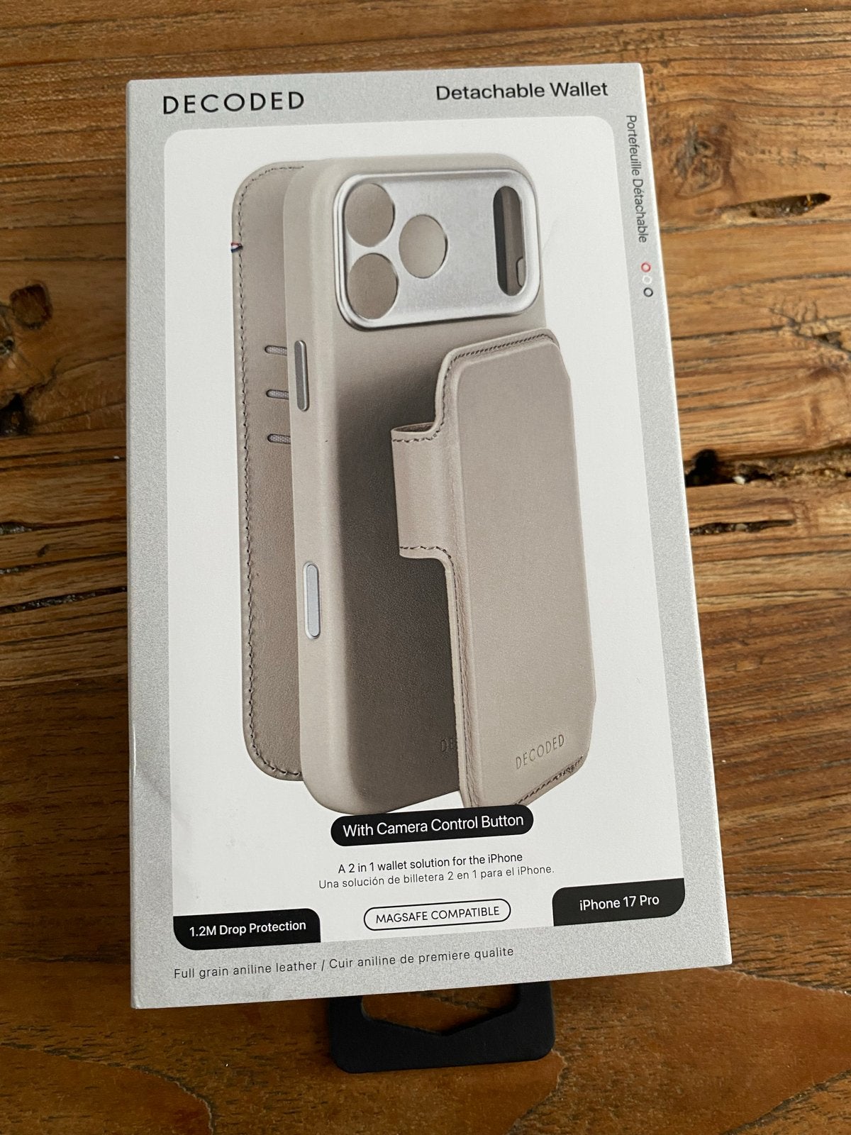 Nieuw Decoded Detachable Wallet Hoesje iPhone 17 Pro Clay, Verzenden, Nieuw, Bescherming, Apple