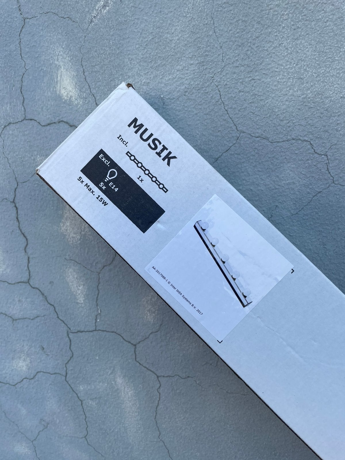 IKEA MUSIK Spiegel Verlichting Nieuw in Doos, Huis en Inrichting, Woonaccessoires | Spiegels, Nieuw, Ophalen of Verzenden, Minder dan 100 cm