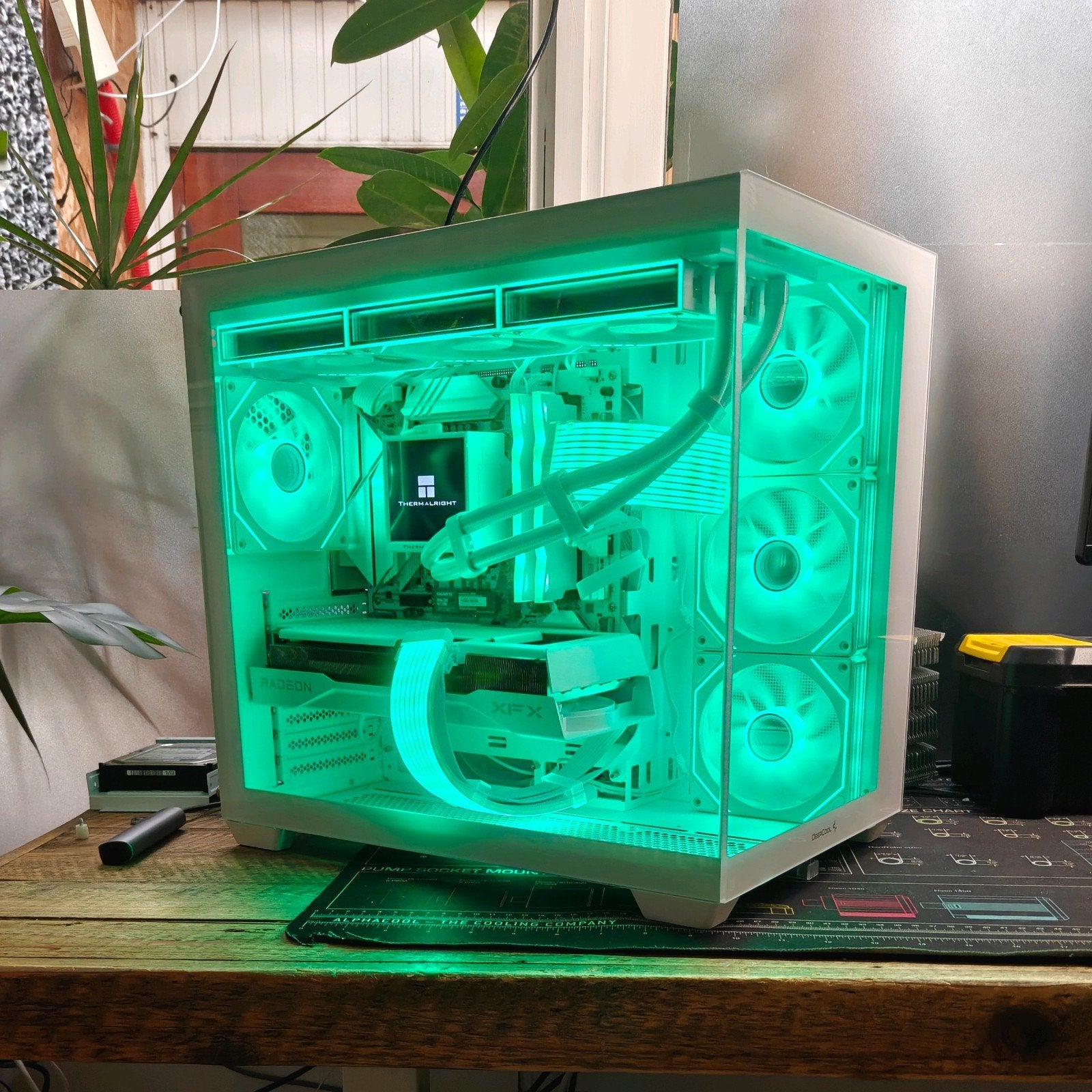 RX 9070 GRE White Game PC | Ryzen 7 7800X3D | LCD (m2452863452 ...
