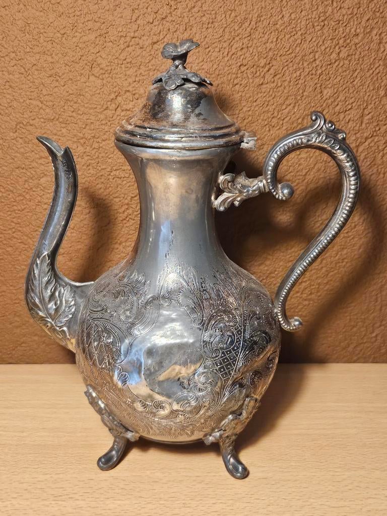Antieke koffiepot, verzilverd, gedecoreerd met fijne details, Antiek en Kunst, Antiek | Keukenbenodigdheden, Ophalen of Verzenden